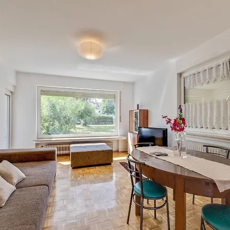 Apartment Nature Escape In